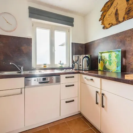 Schoener In Poel In Strandnaehe