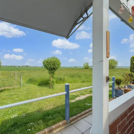 Schoener In Poel In Strandnaehe Fahrdorf (Mecklenburg-Vorpommern)