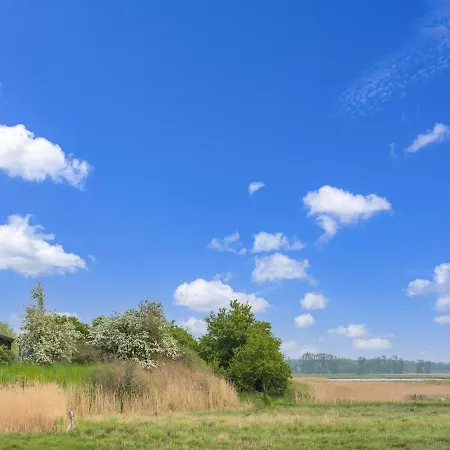 Schoener In Poel In Strandnaehe Fahrdorf (Mecklenburg-Vorpommern)