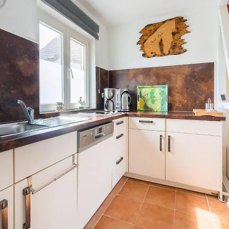 Schoener In Poel In Strandnaehe