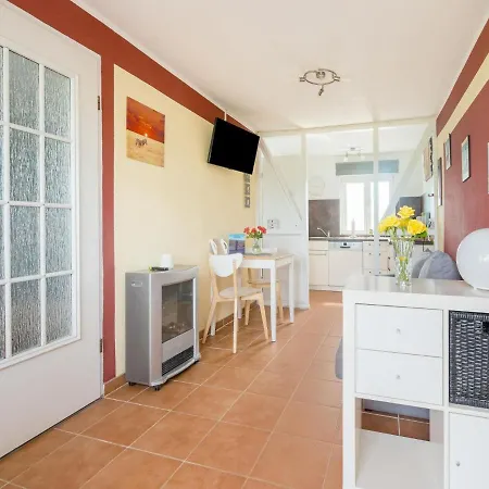 Schoener In Poel In Strandnaehe Fahrdorf (Mecklenburg-Vorpommern)