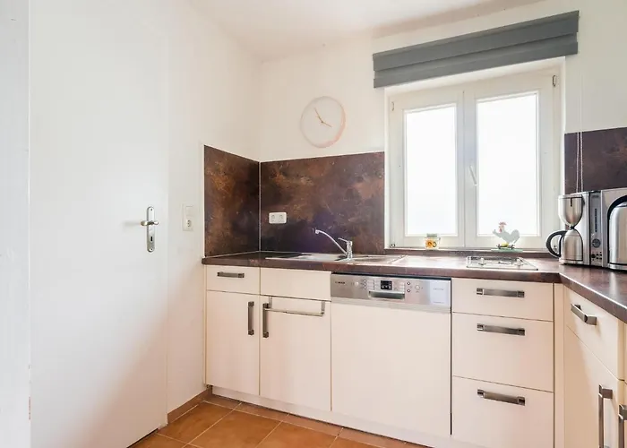 Schoener In Poel In Strandnaehe * Fahrdorf (Mecklenburg-Vorpommern)